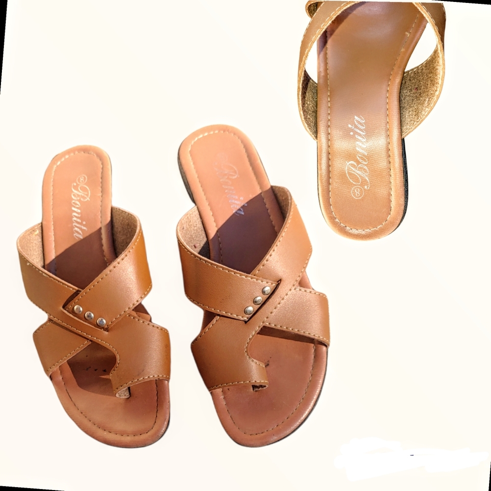 Size 8 BoNiTa Sandels